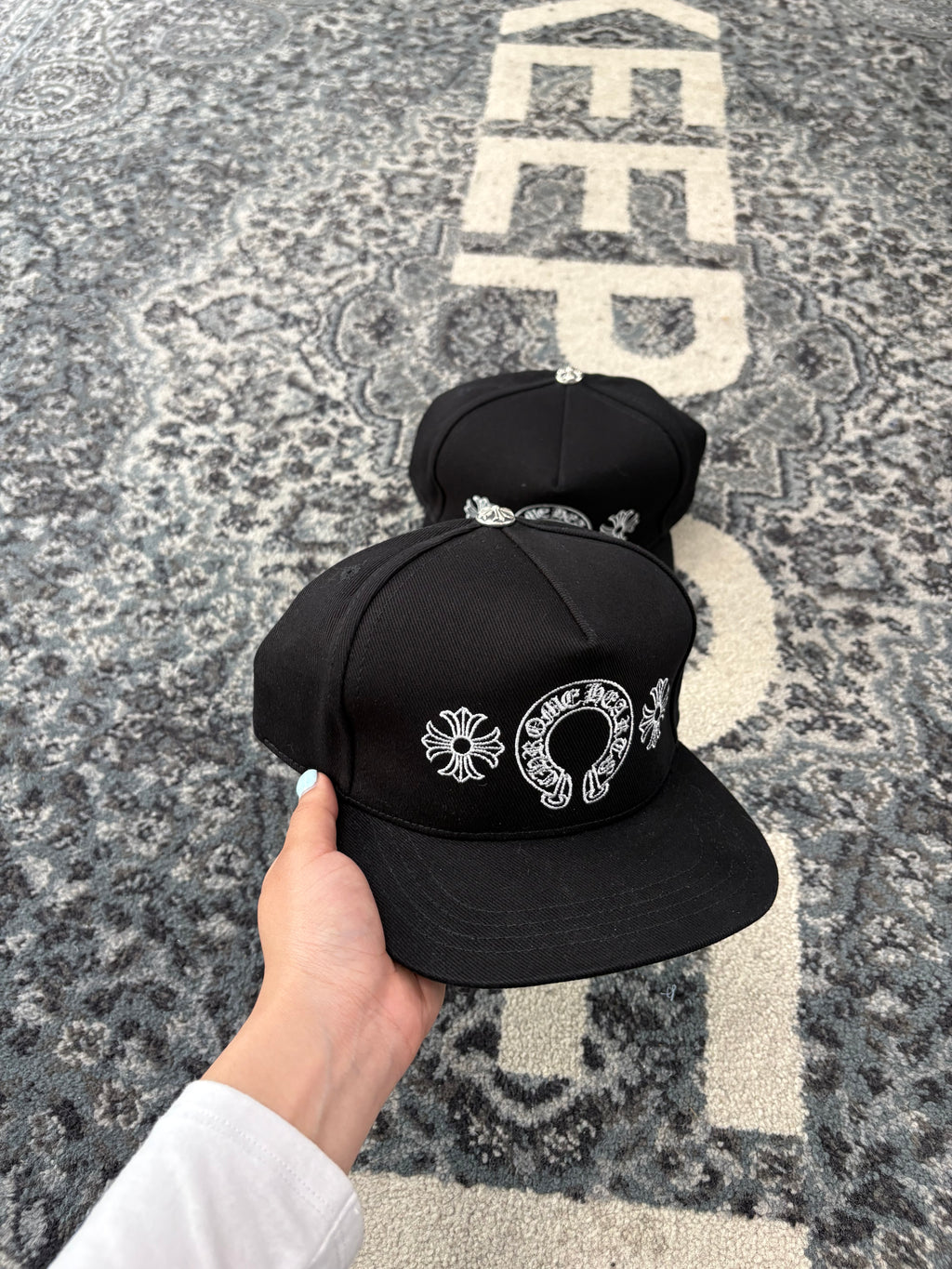 CHROME HEARTS horseshoe trucker hat black OS DS