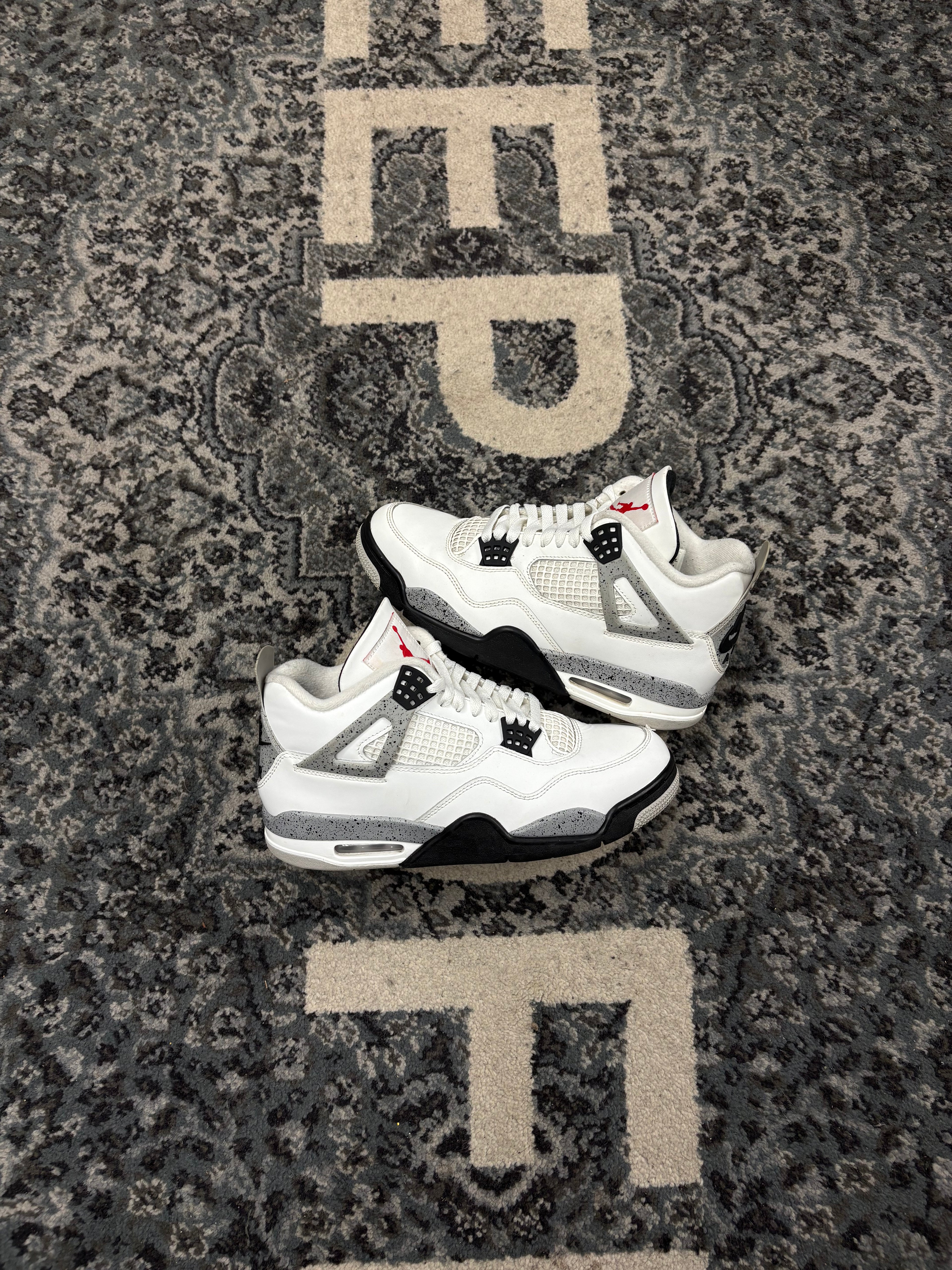 Jordan 4 White Cement Size 9 U NB