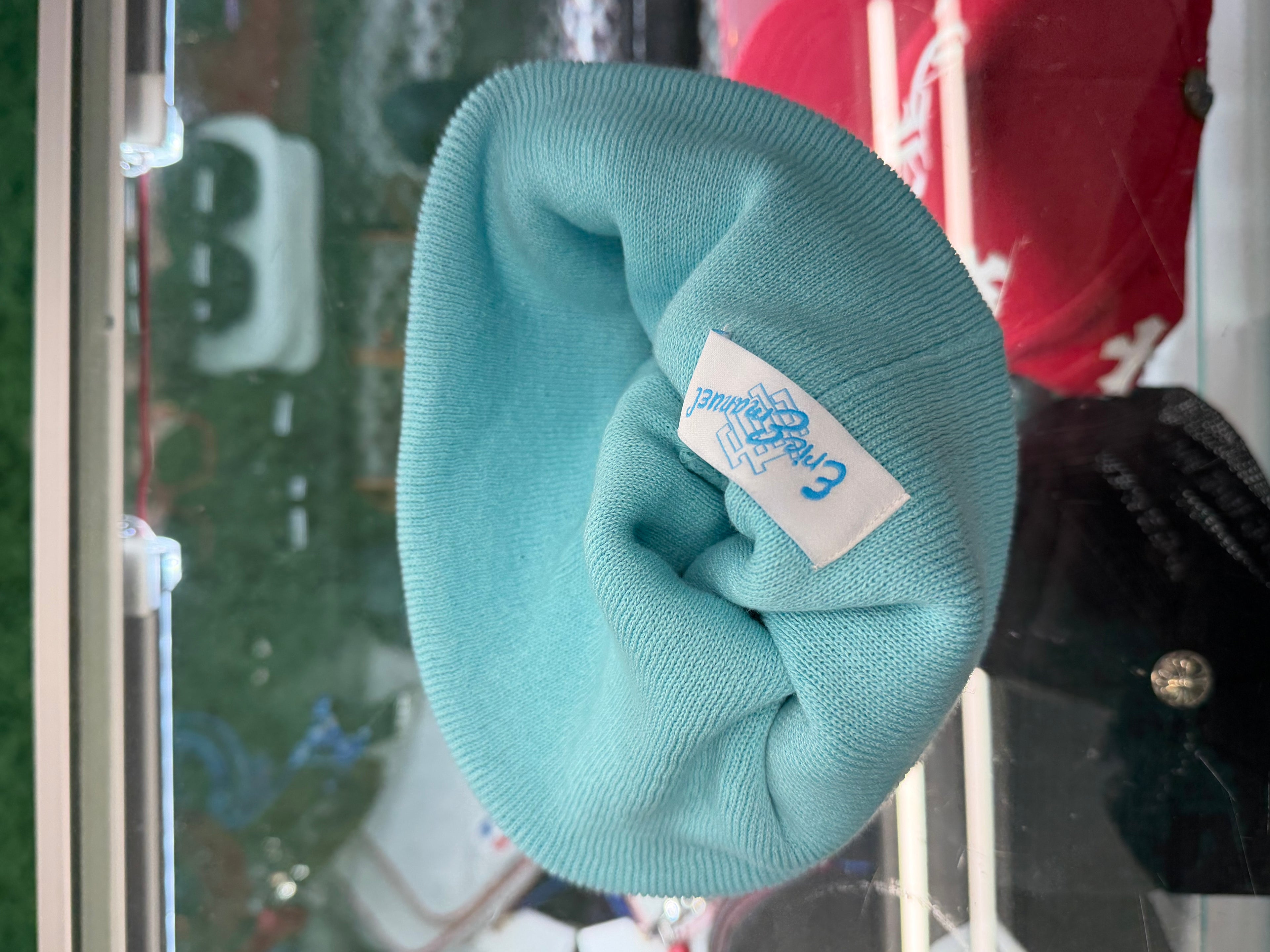 EE beanie Tiffany blue OS new