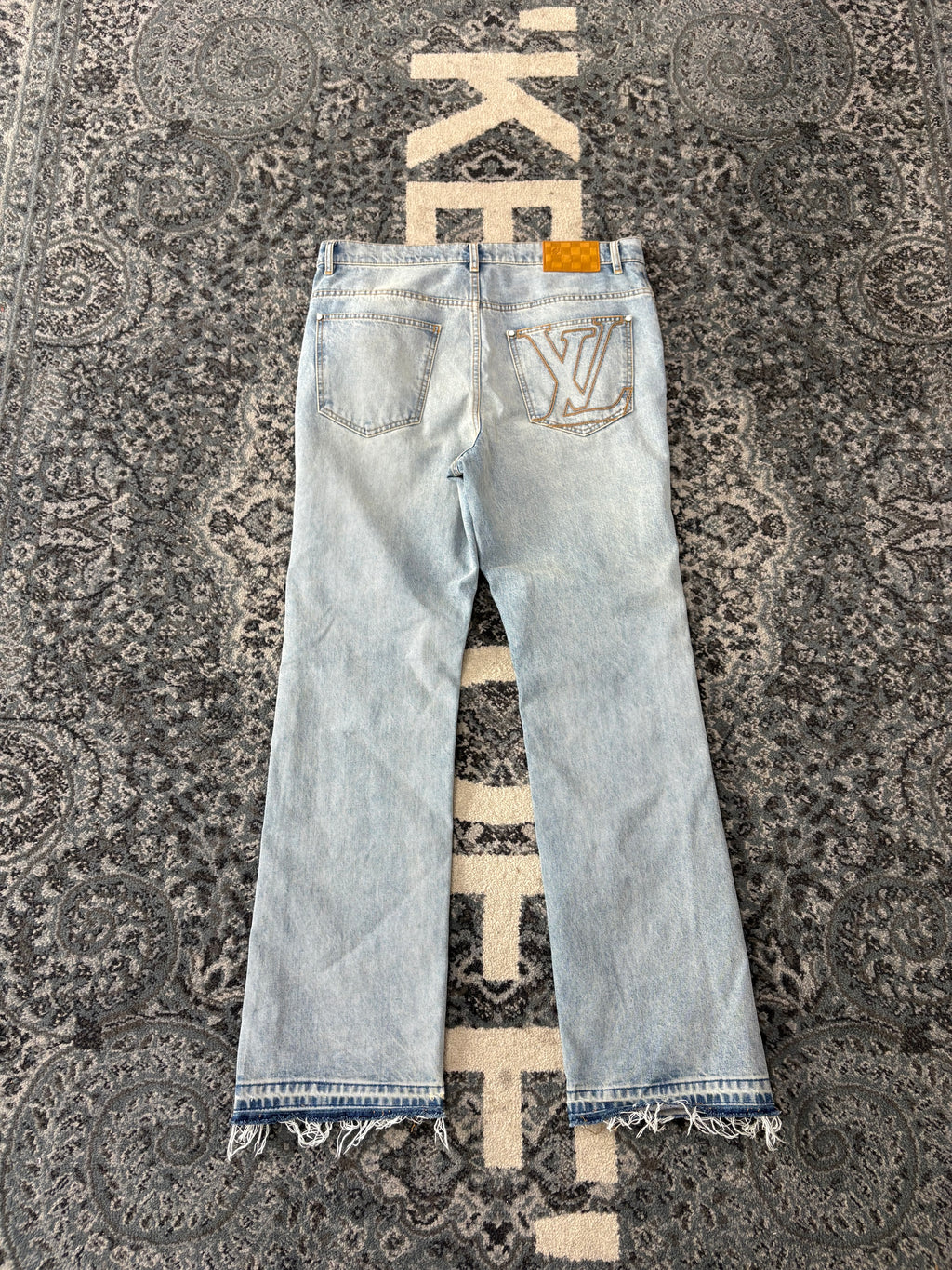LV denim stitched pocket jeans blue 34 U