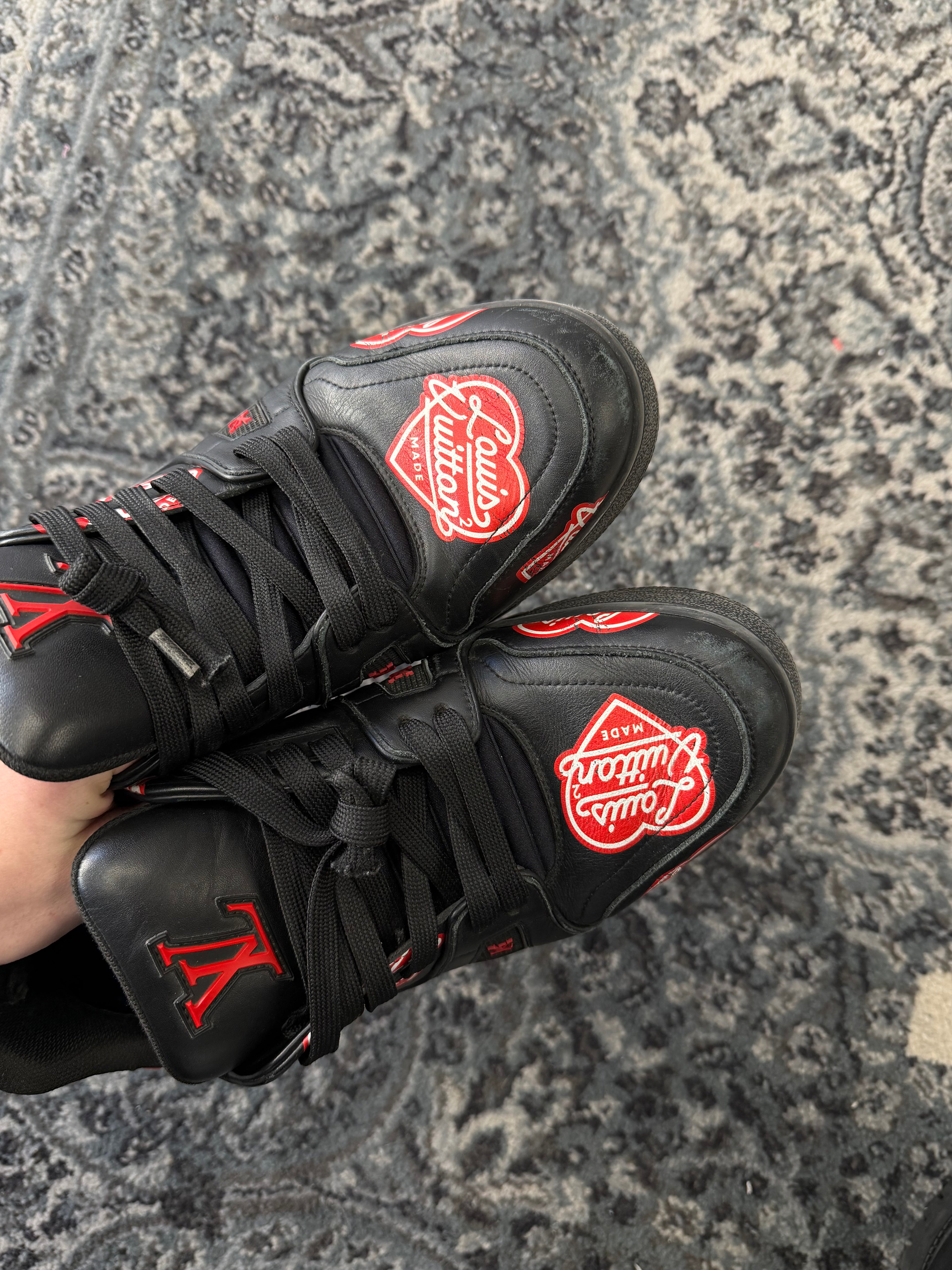 LV nigo human made trainers 8LV (10M) NB U