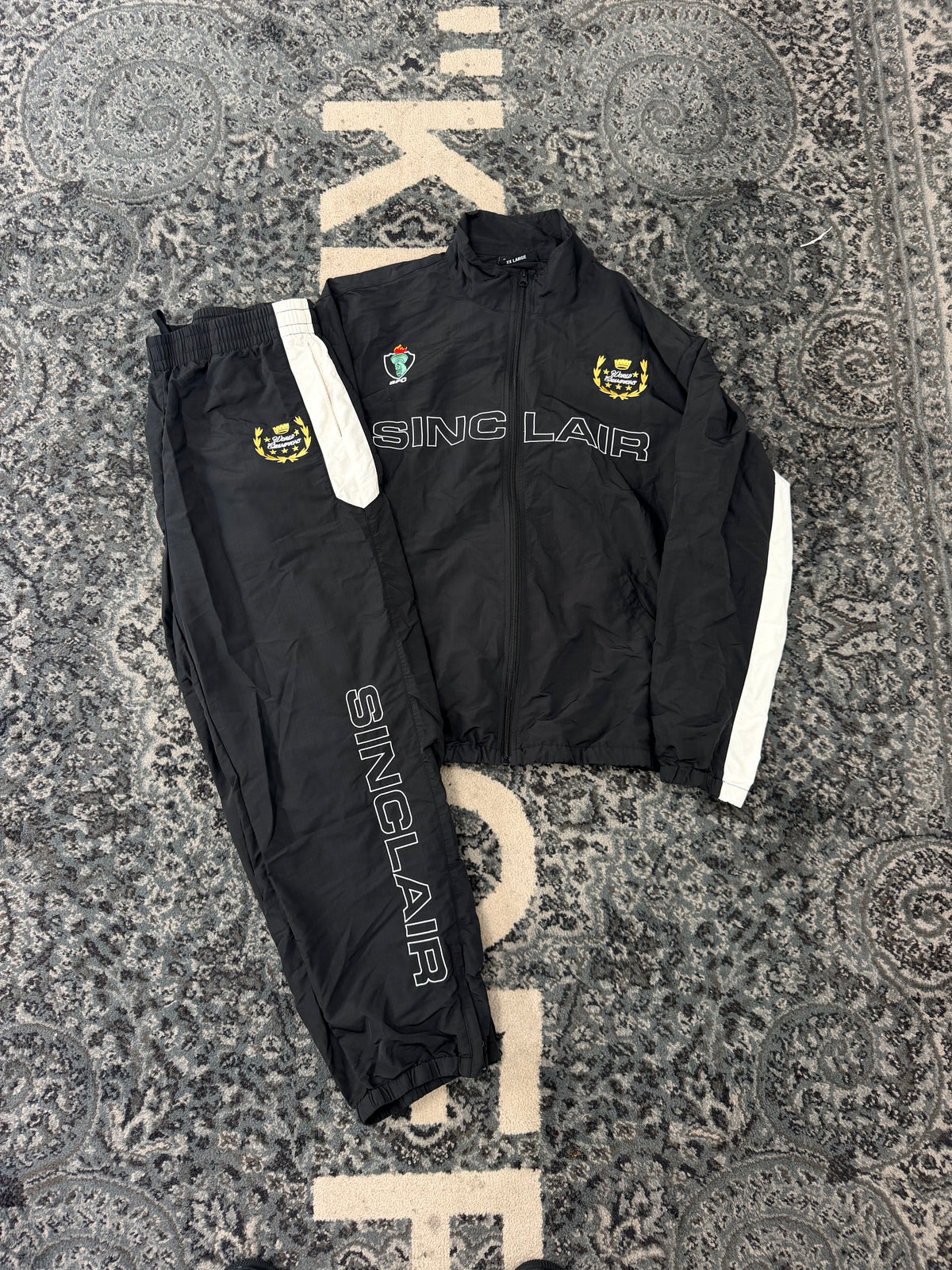 Sinclair Track Suit Set Size XL (Fits Size XL)