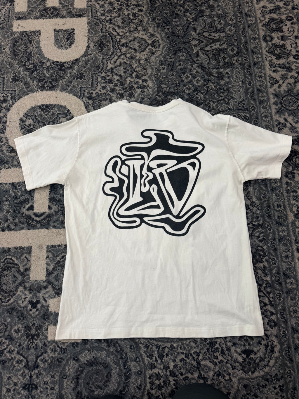 Lv Smoke Logo Shirt Size Large U
