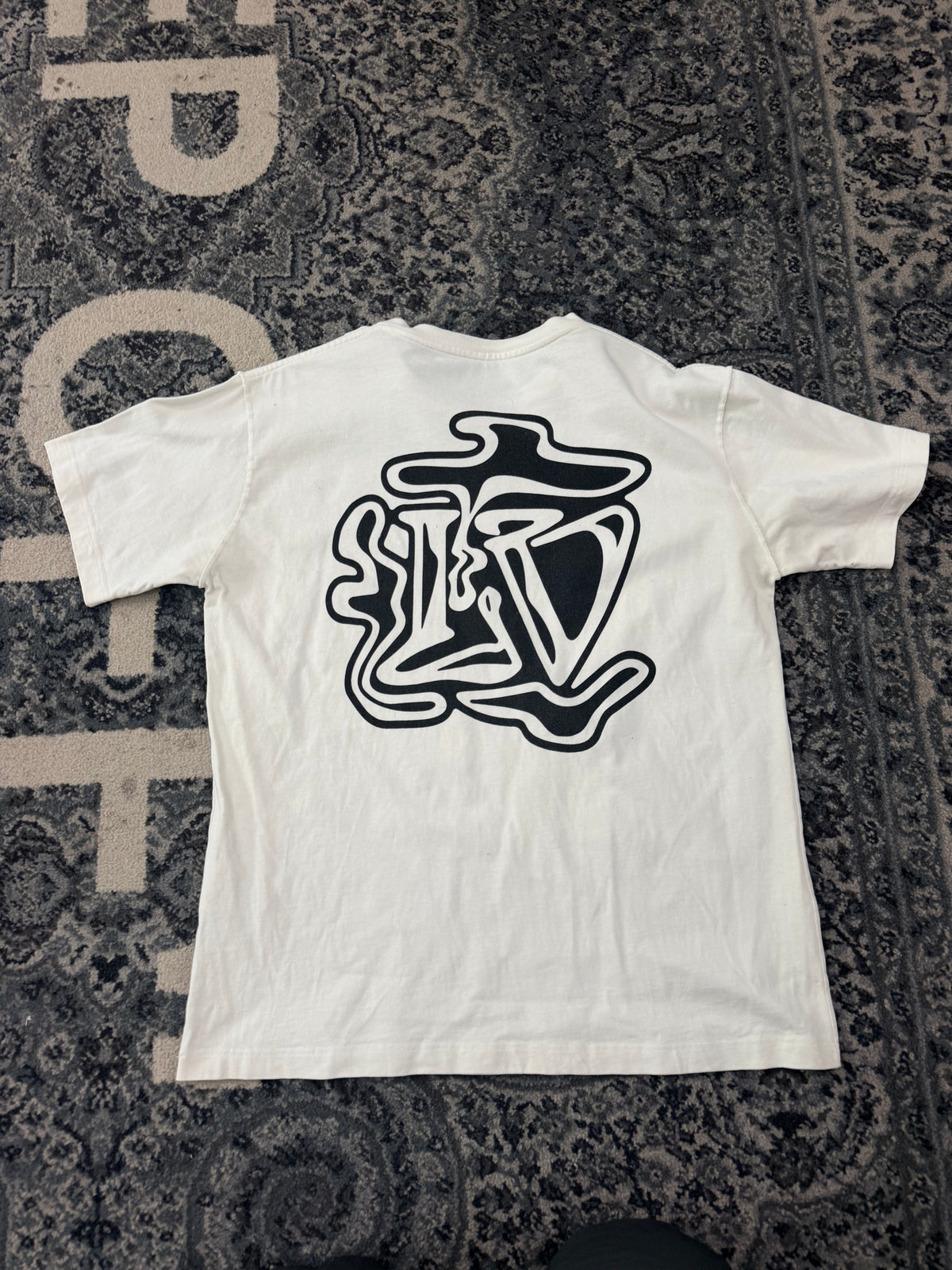 Lv Smoke Logo Shirt Size Large U