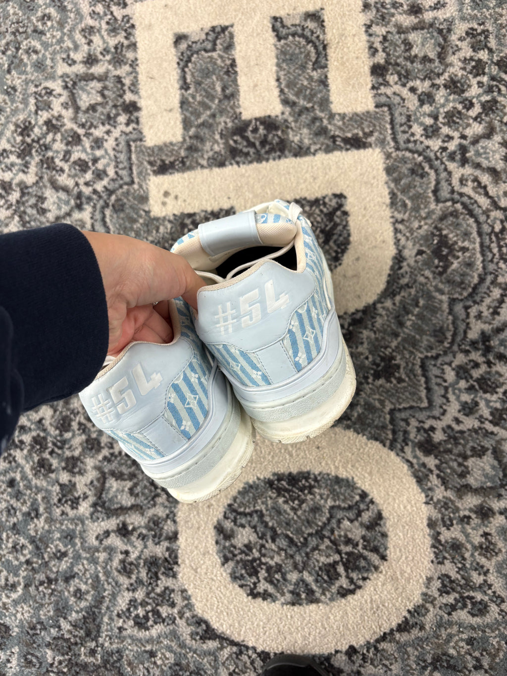 Louis Vuitton light blue monogram tranniers Size 8 LV (fits 9.5-10)