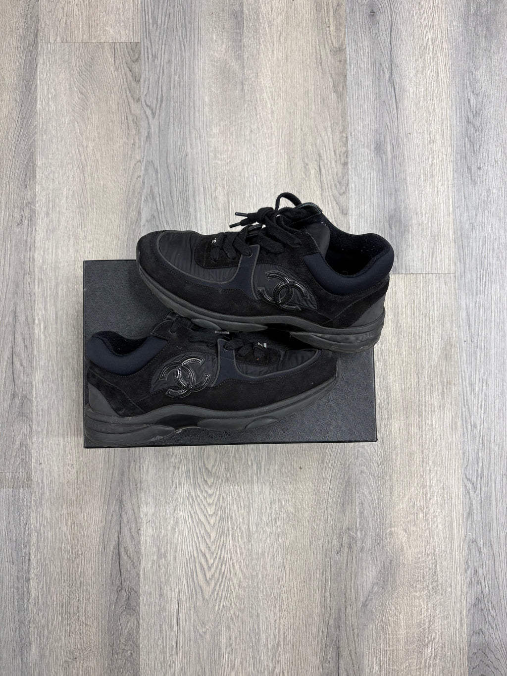 CHANEL cc runners triple black 39.5 OG ALL U