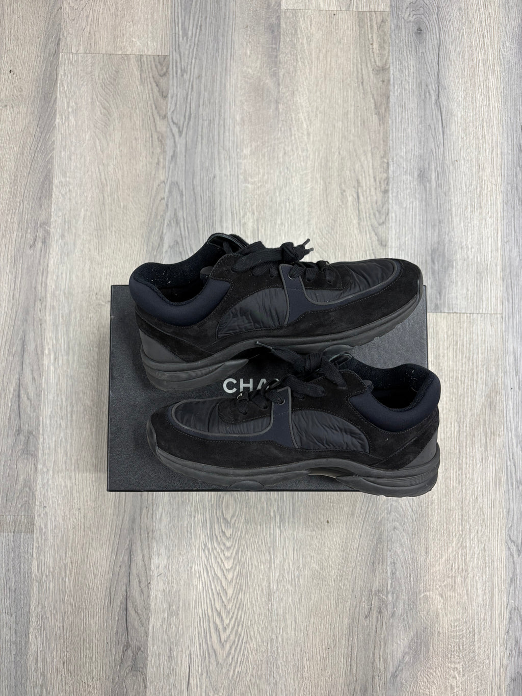 CHANEL cc runners triple black 39.5 OG ALL U