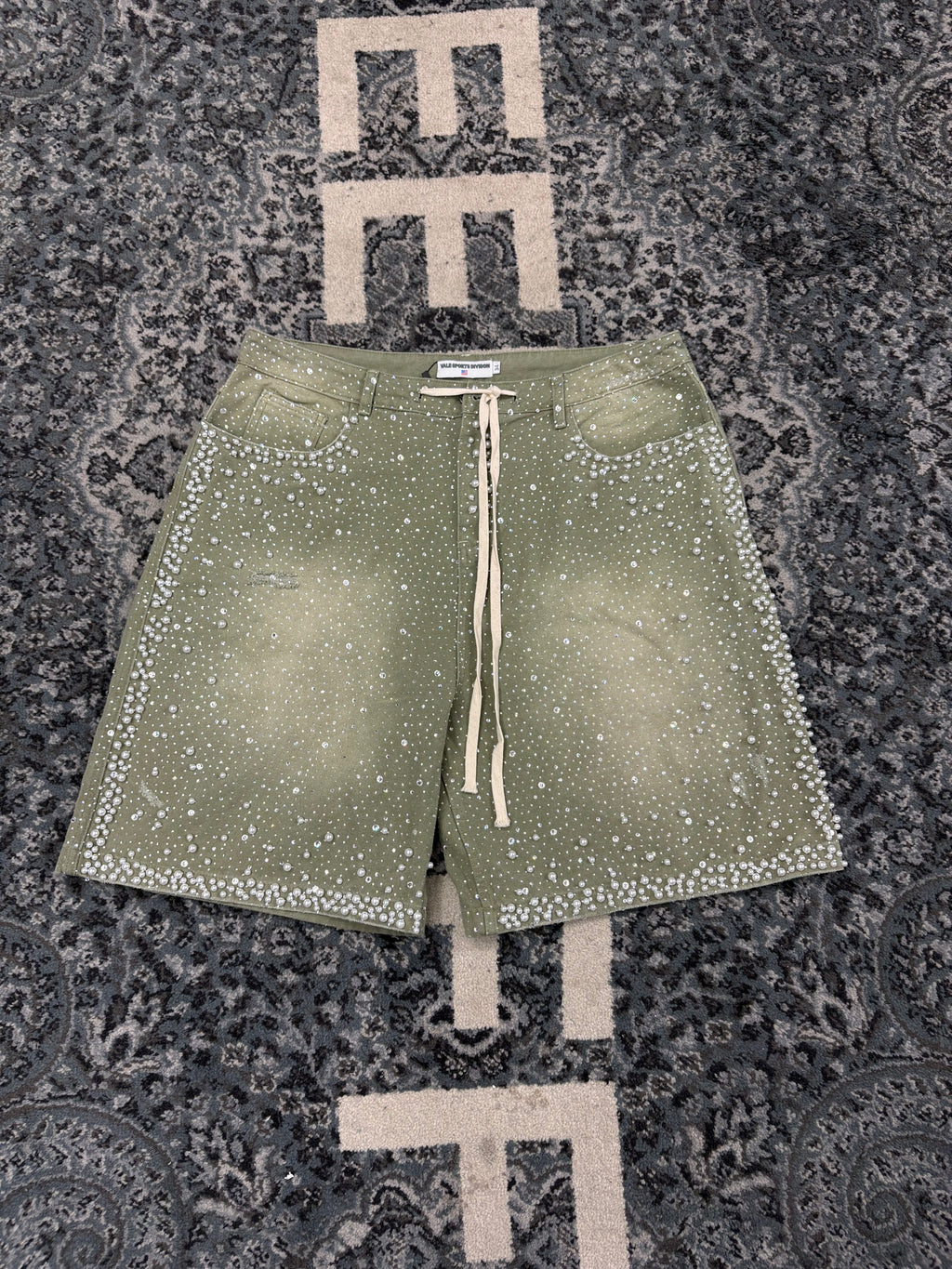Valle Crystal Rhinestone Jean Shorts Size 34 U