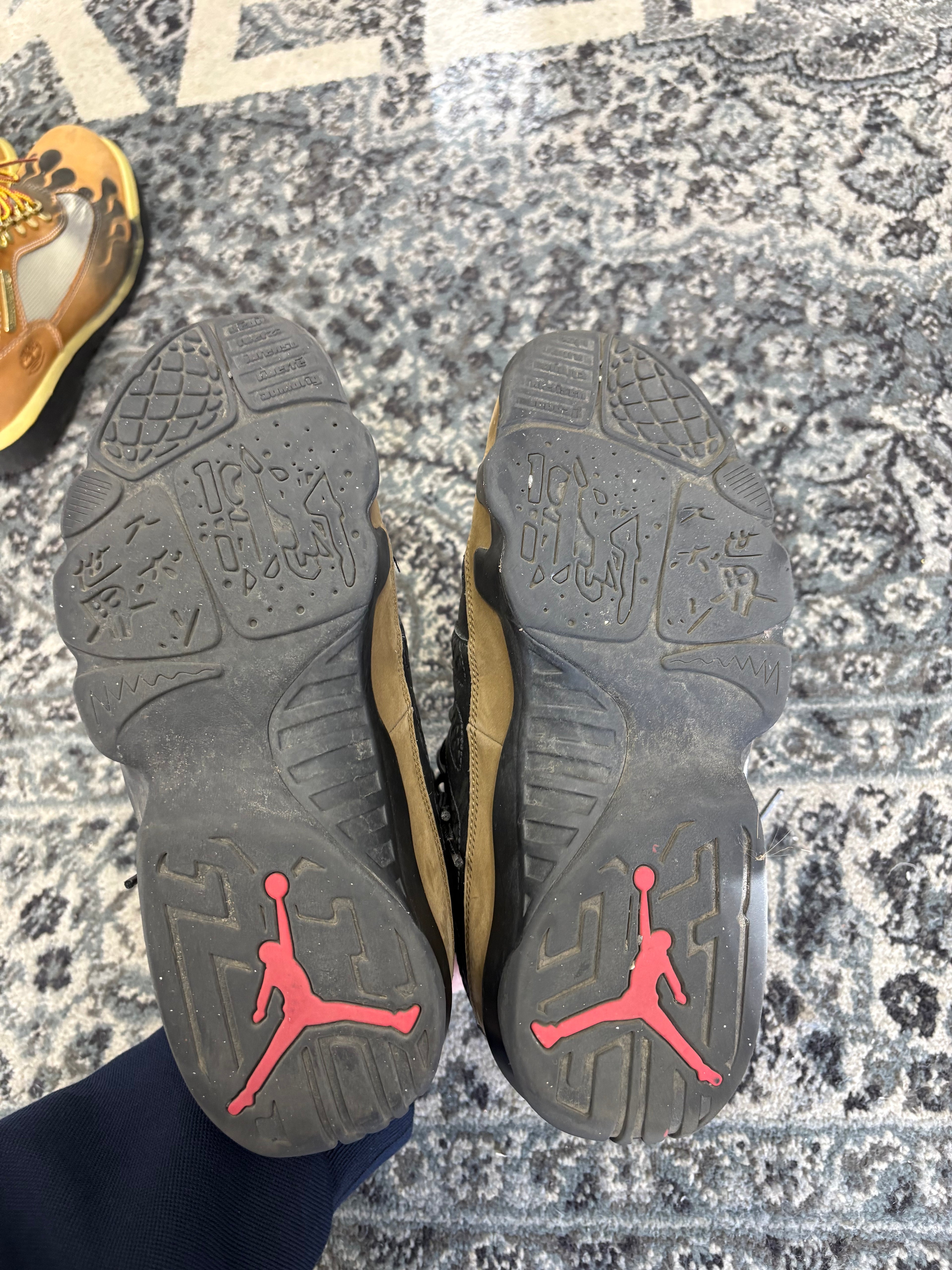 Jordan 9 Olive Size 9.5 U NB