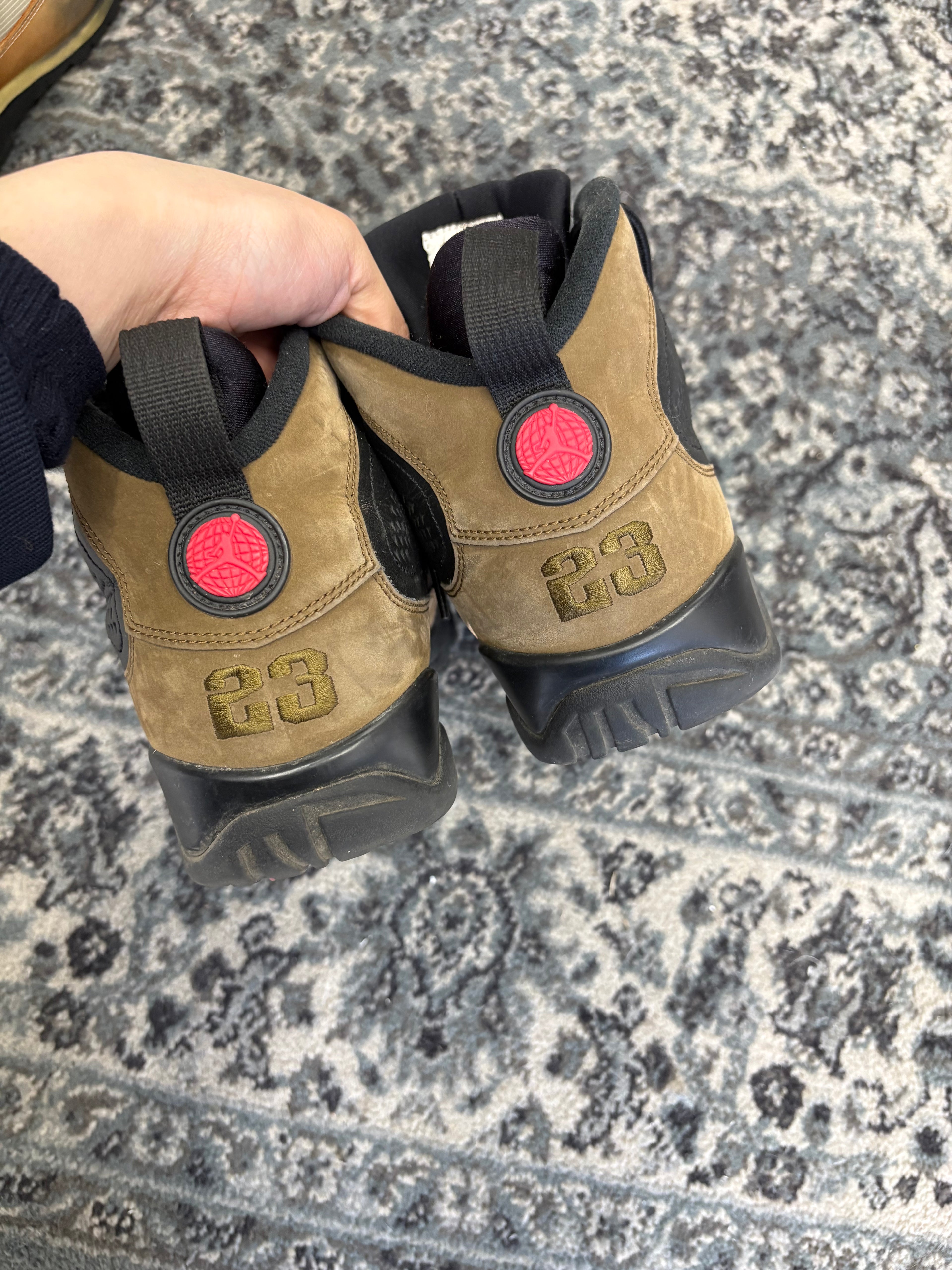Jordan 9 Olive Size 9.5 U NB