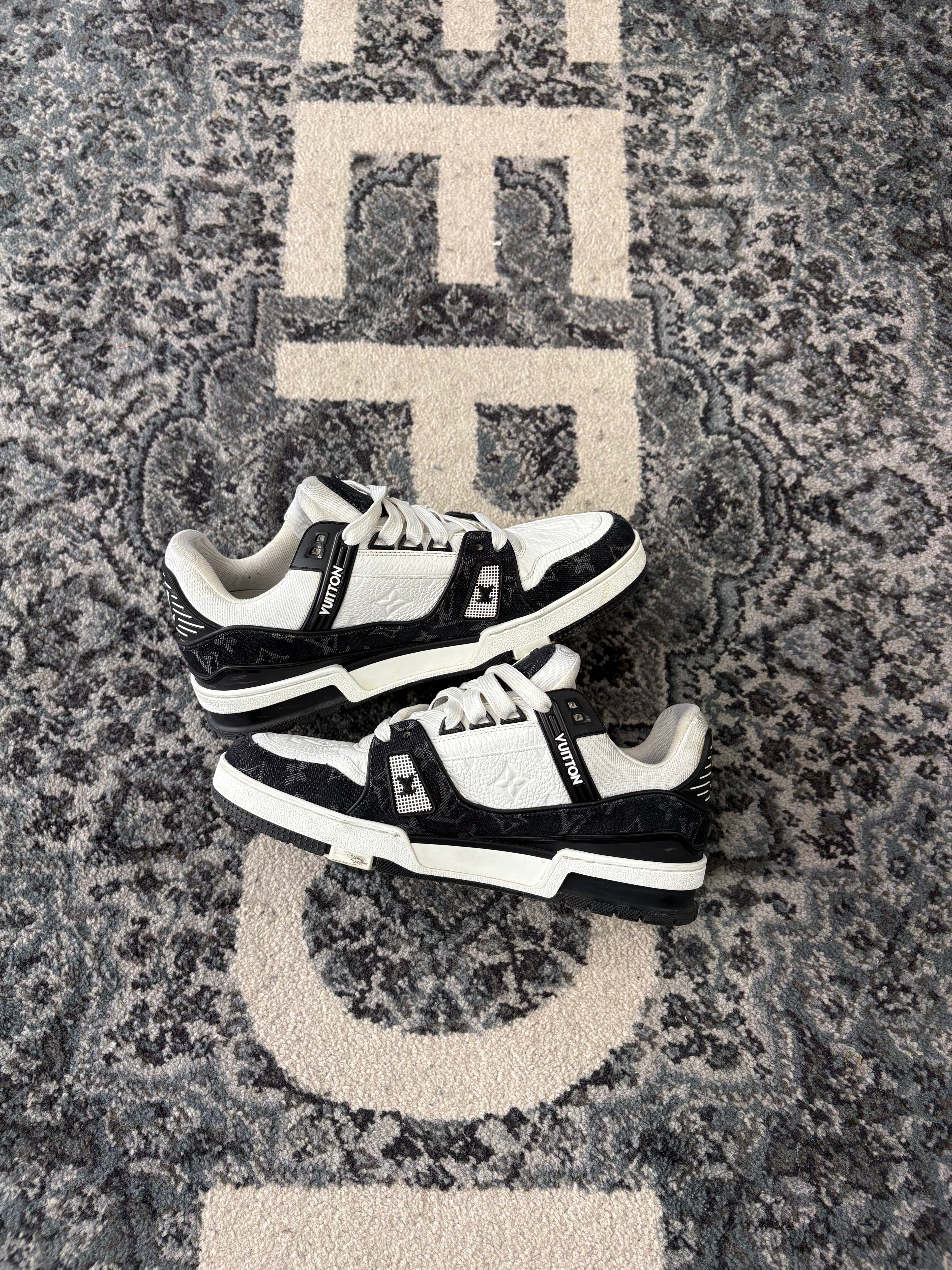 LV monogram trainers black/white 7LV (8.5-9M) NB U