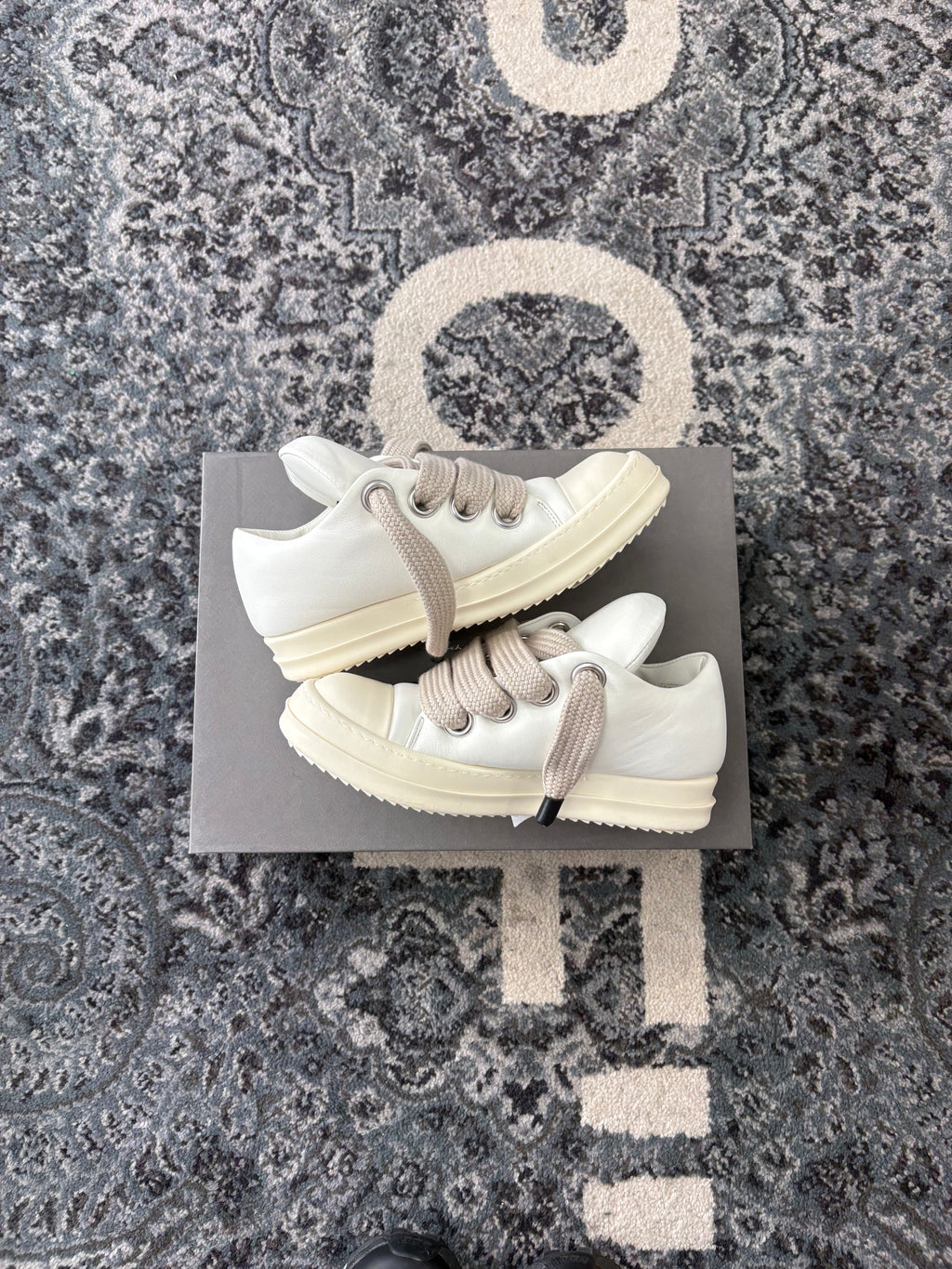 RICK OWENS ramone jumbo lowtops milk 37 (7W) OG ALL DS