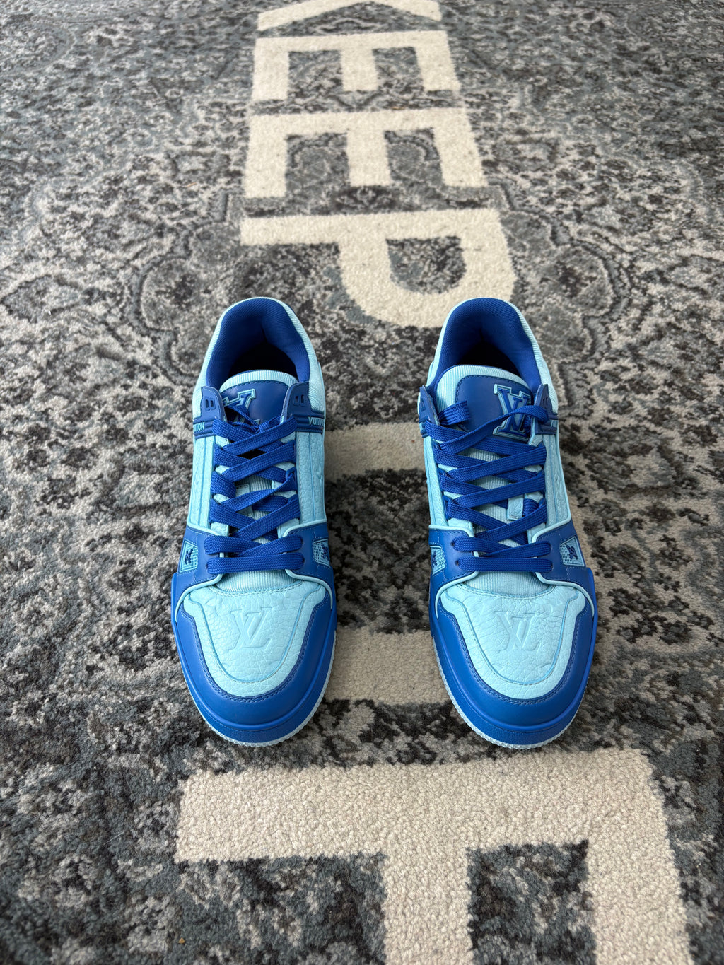 LV monogram trainers "arctic blue" 7LV (8.5-9M) DS NB
