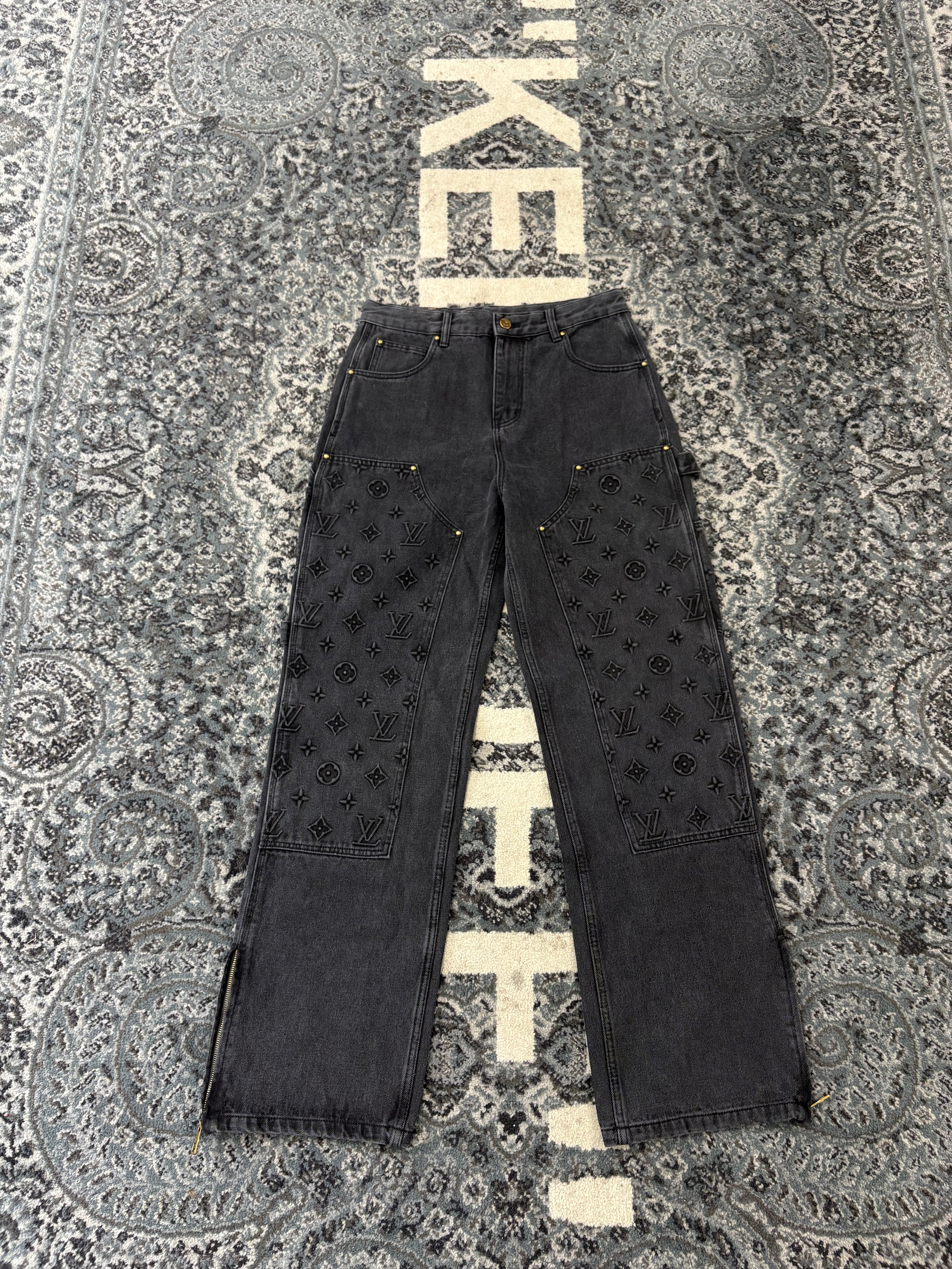 Louis Vuitton Monogram Double knee carpenter jeans Size 30 U